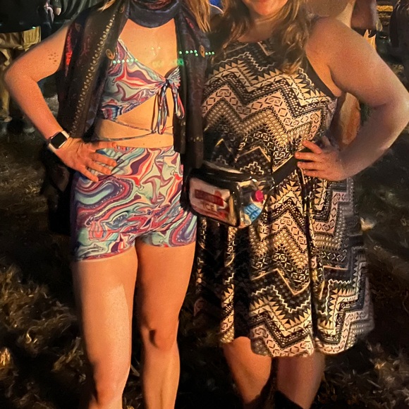 🌸 Rave Festival Set Glitzy McEwan Studio Fit (M) - Picture 3 of 7